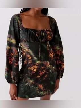 Urban Outfitters Dark Floral Square-Neck Mini Dress Sz M